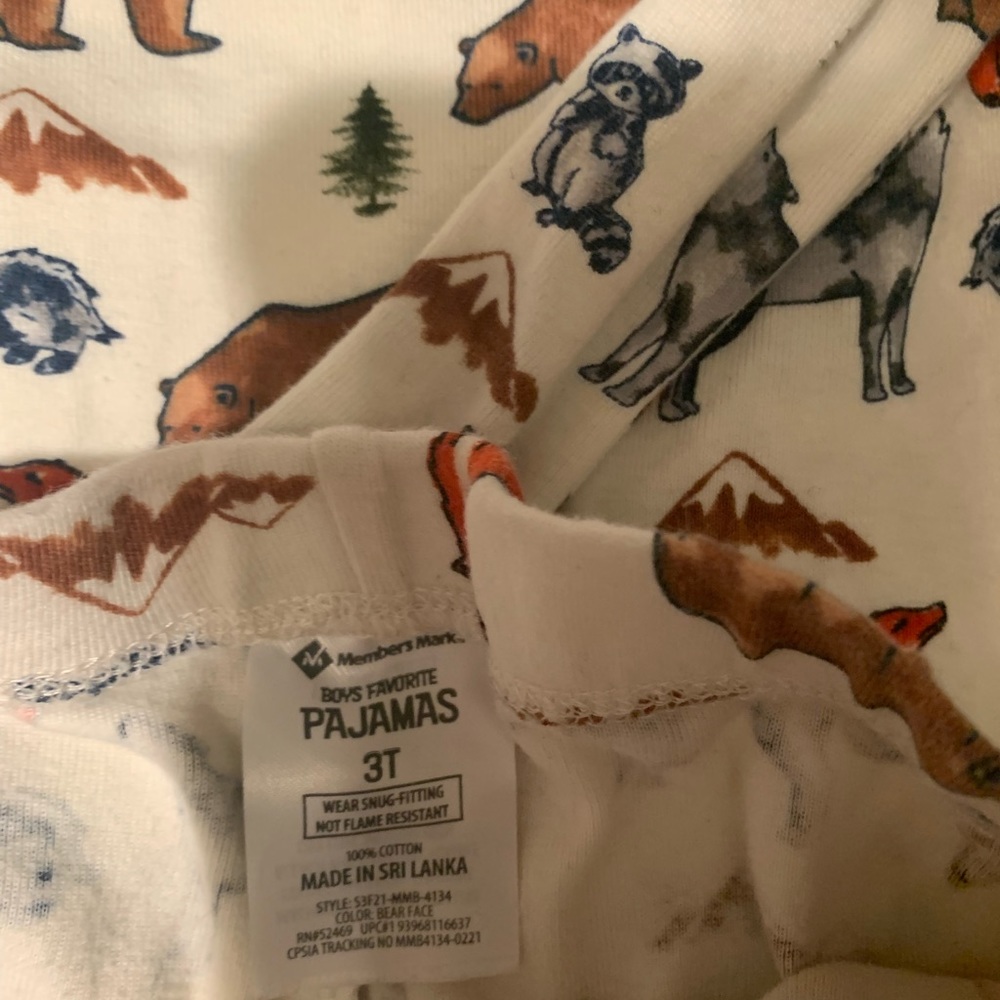 Matching pajama set - Picture 5 of 5